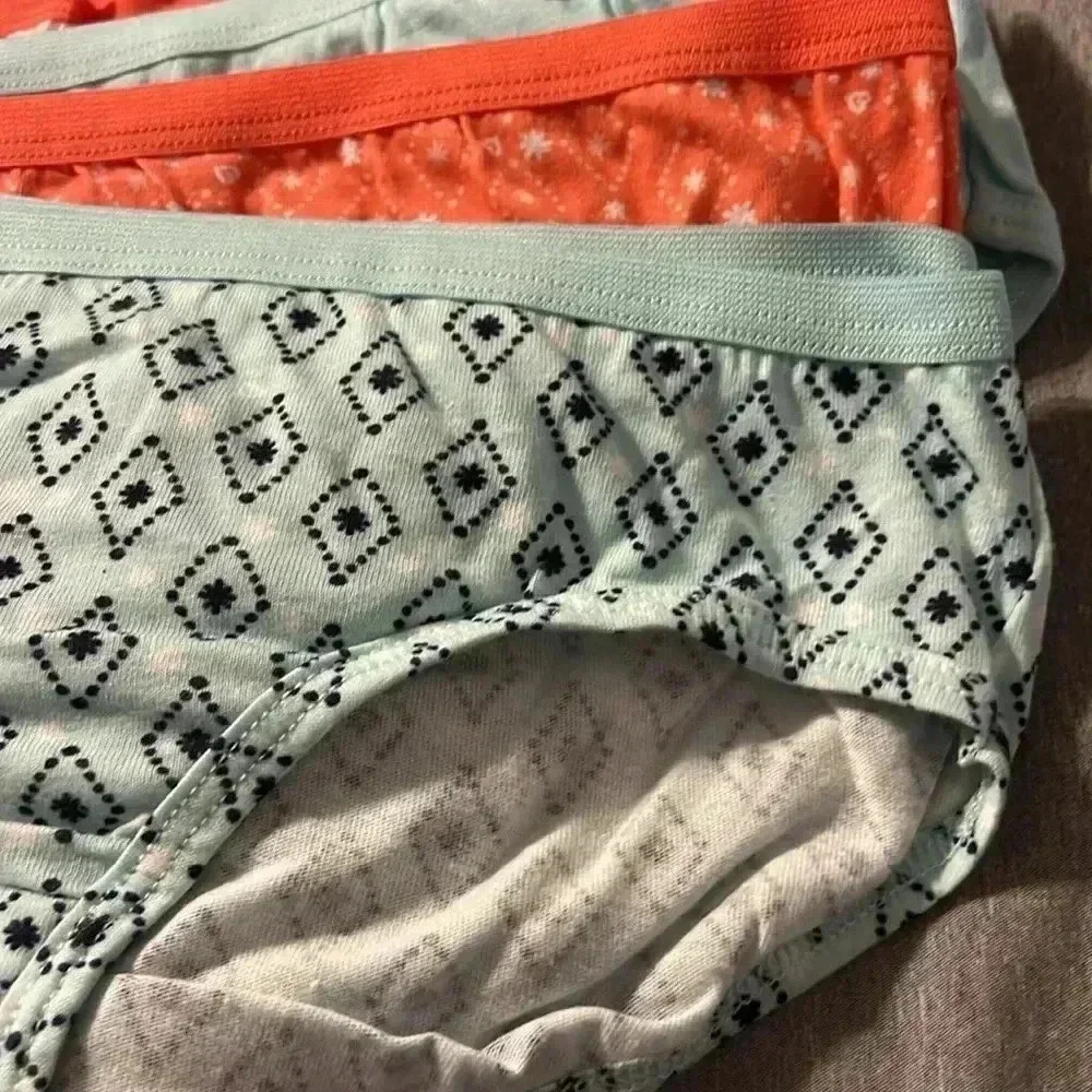 Fruit of the Loom Girls Underwear hipsters size 14 multi color 20 pairs NWOT